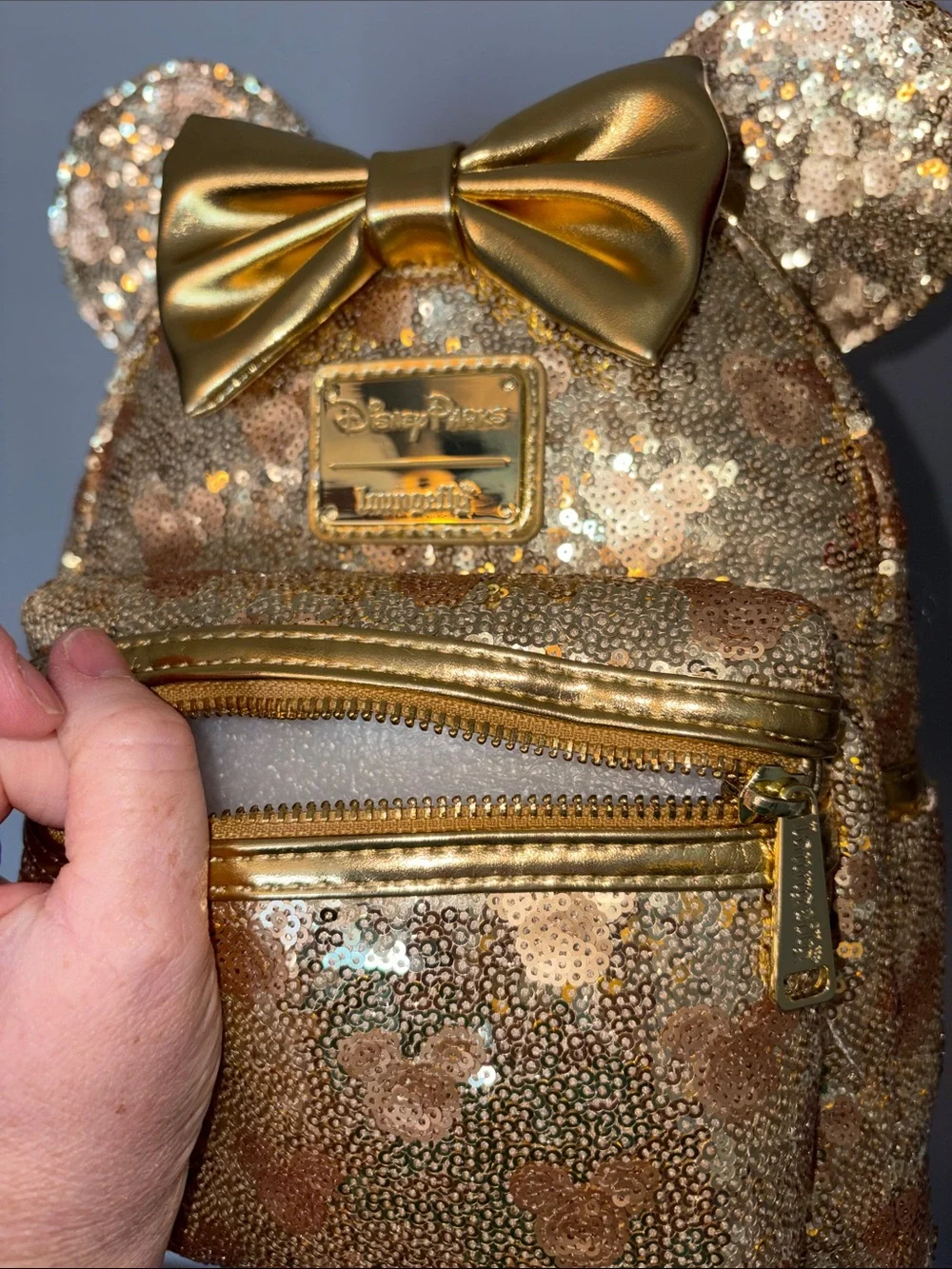 NWT Loungefly Disney Minnie Mouse Golden Sequin Mini Backpack
